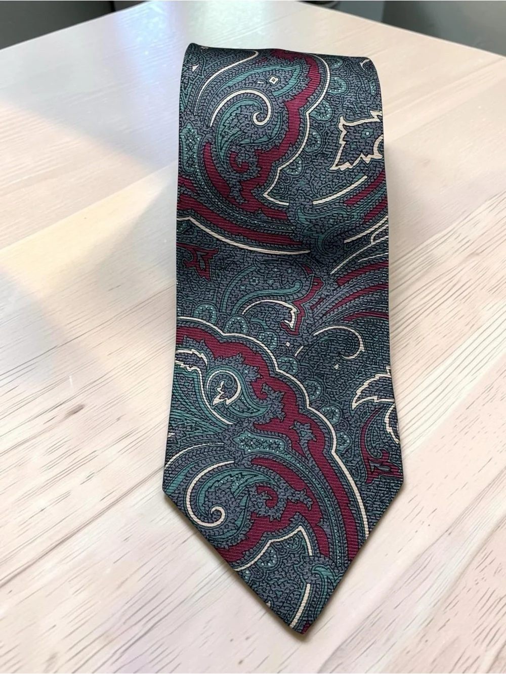 Vintage Tom James 100% Silk Tie